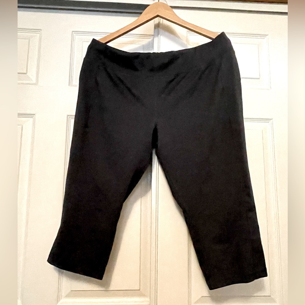 Gray Danskin Capri Leggings Size XL (16-18)